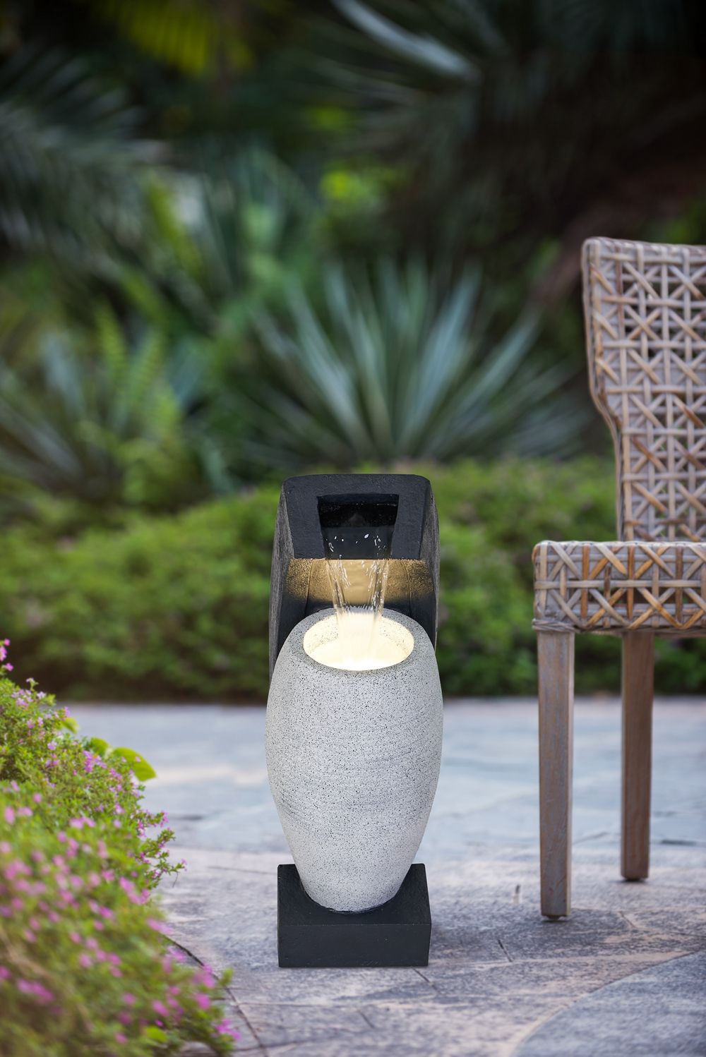 Water Fountain With Vase Design, Light And Pump